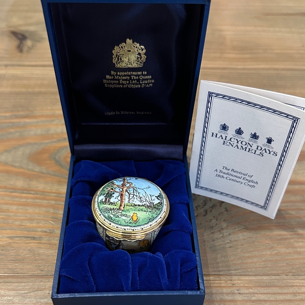 Disney Vintage Halcyon Days Enamel Trinket Box